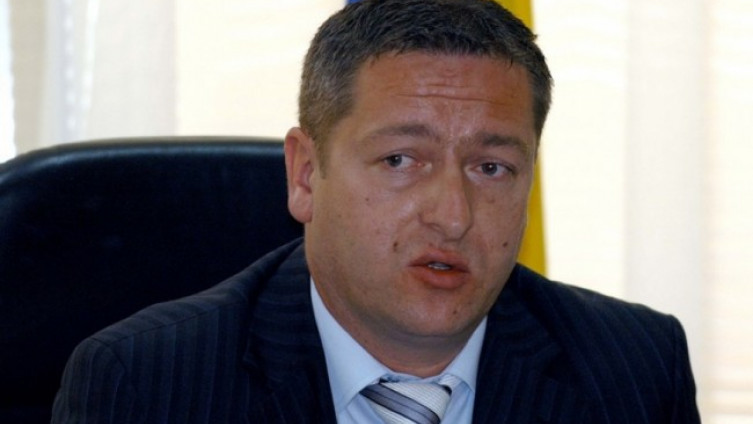 Oglasili se iz MUP-a SBK o napadu na ministra: Sjekirom oštetio Vidovićev automobil