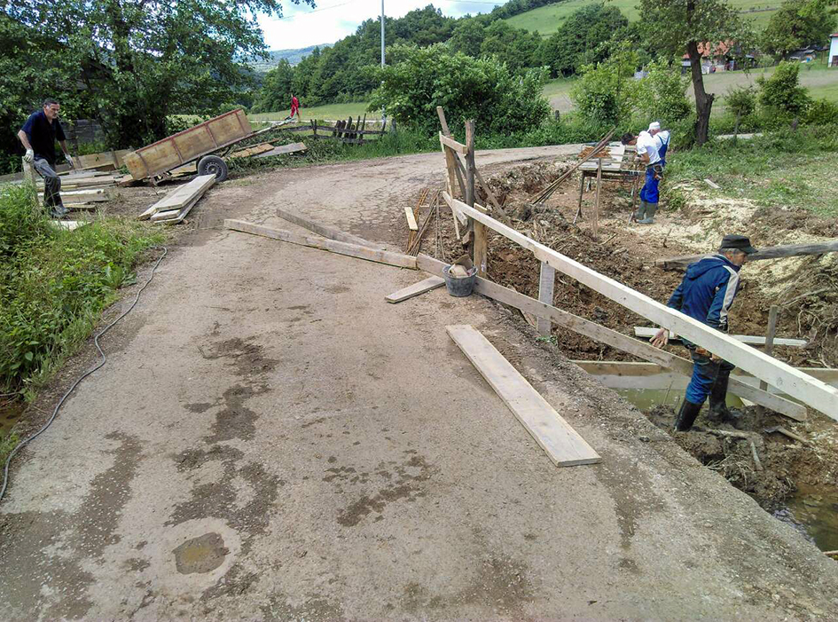 Započeli radovi na obnovi mosta u Polju