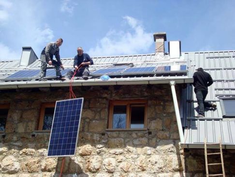 Planinarski dom dobio fotonaponski sustav opskrbe električnom energijom