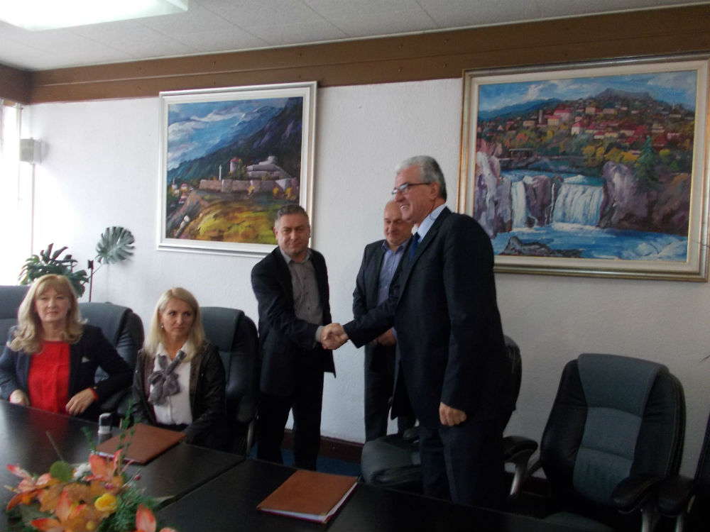 Potpisan ugovor o početku druge faze radova na izgradnji puta Resnik-Volujak
