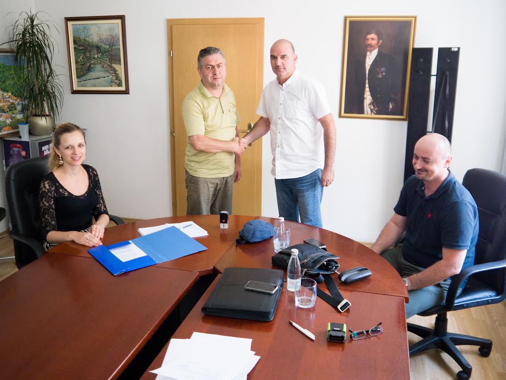 Potpisan ugovor o izgradnji prve faze puta Resnik-Volujak