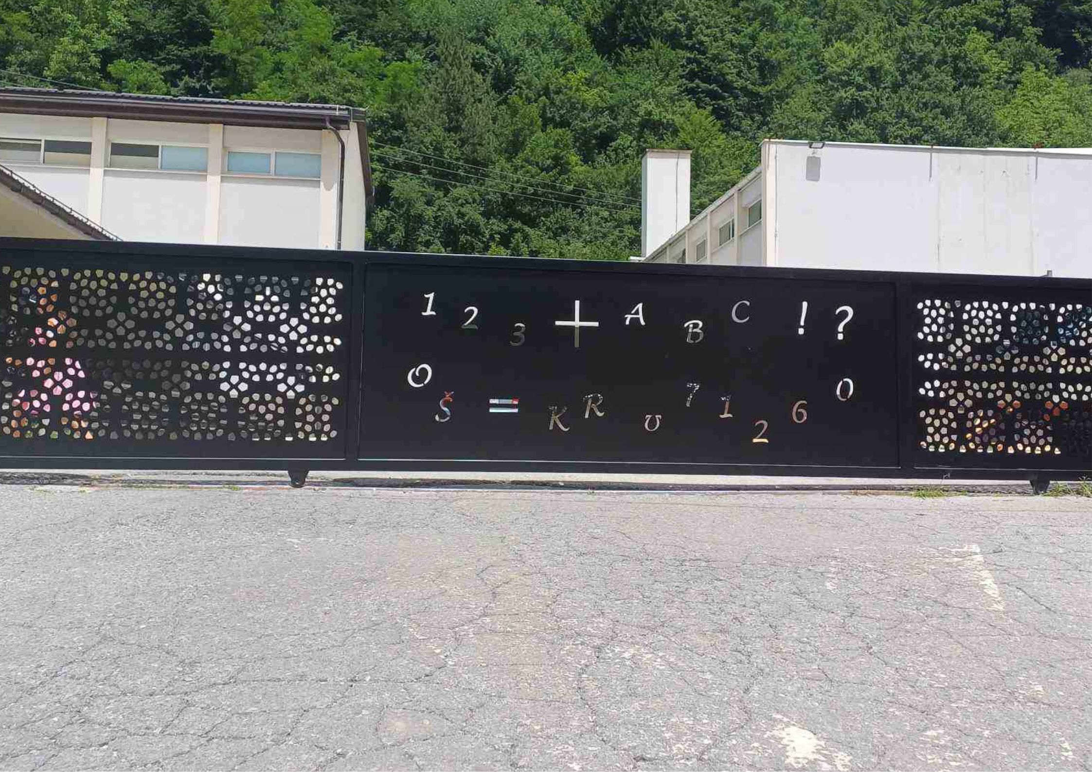 Zamijenjena ograda u Osnovnoj školi ''Dr. Boris Ćorić''