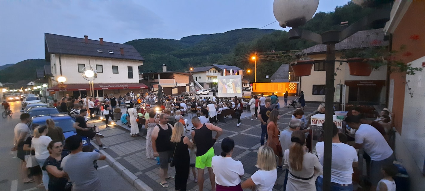 Open_air_Cinema_2.jpg