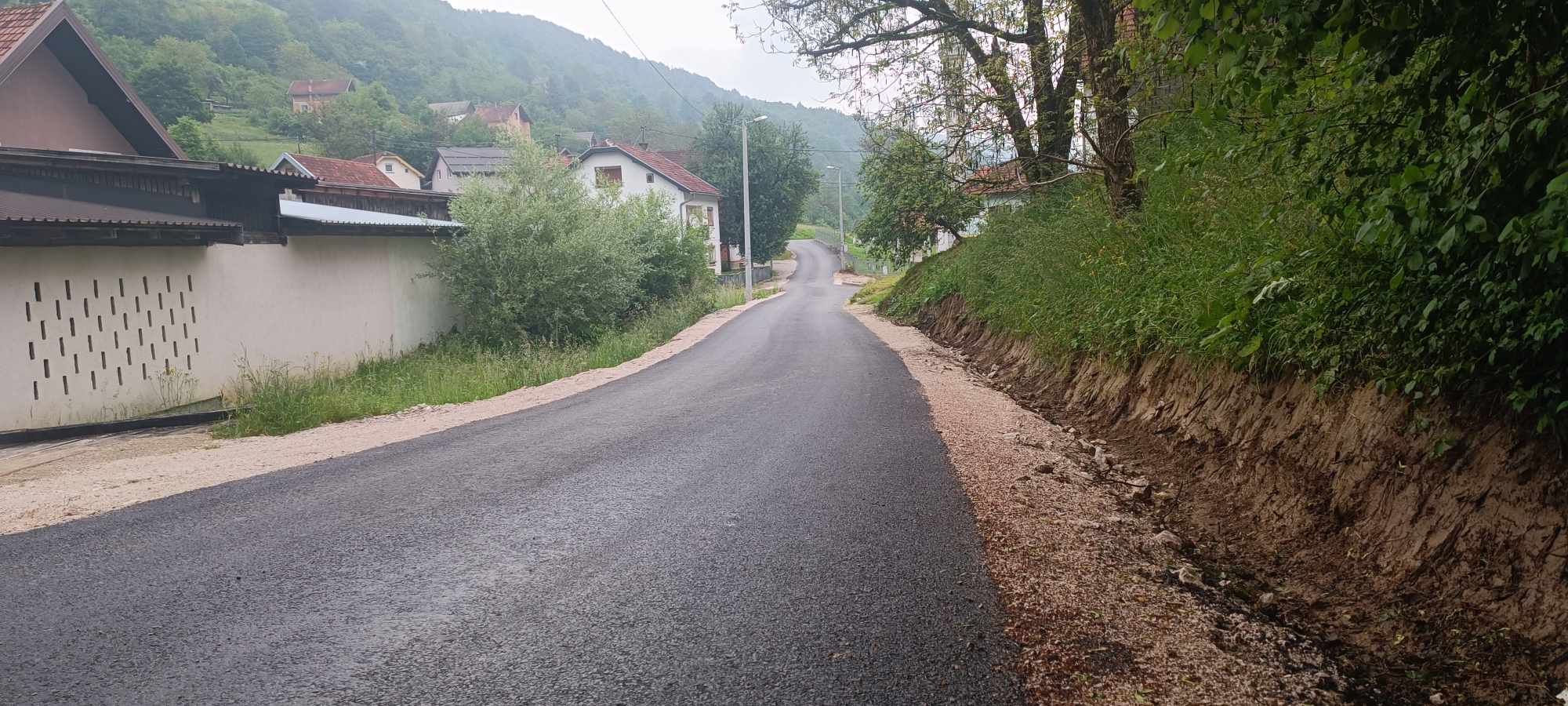 Završena I. faza rekonstrukcije lokalnog puta Ramići - Drmaći. Asfaltirano preko 1400 metara ceste
